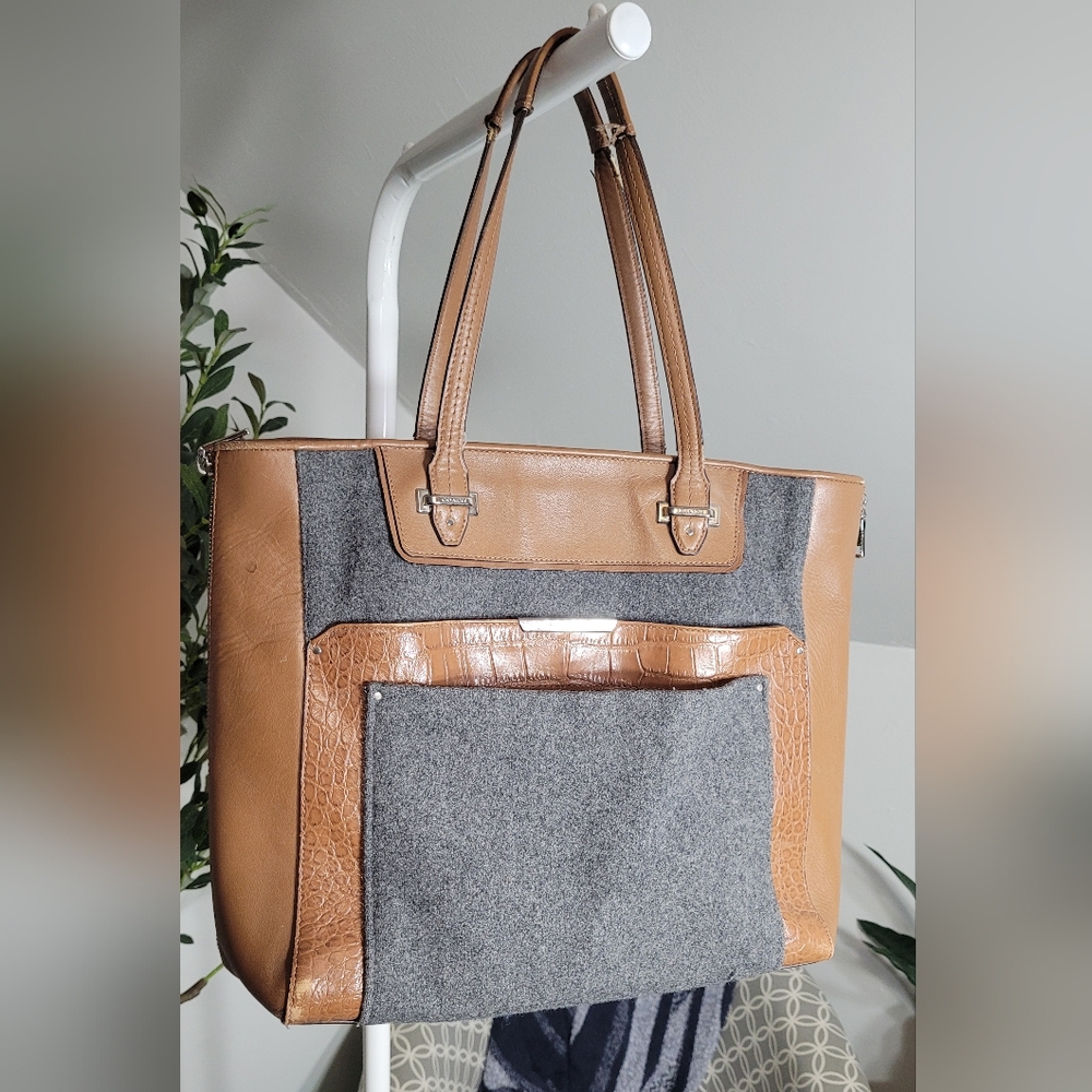 COACH Taylor Fashion Bag Tote Wool and Croc with Expandable Sides Tan and Gray - Picture 1 of 16